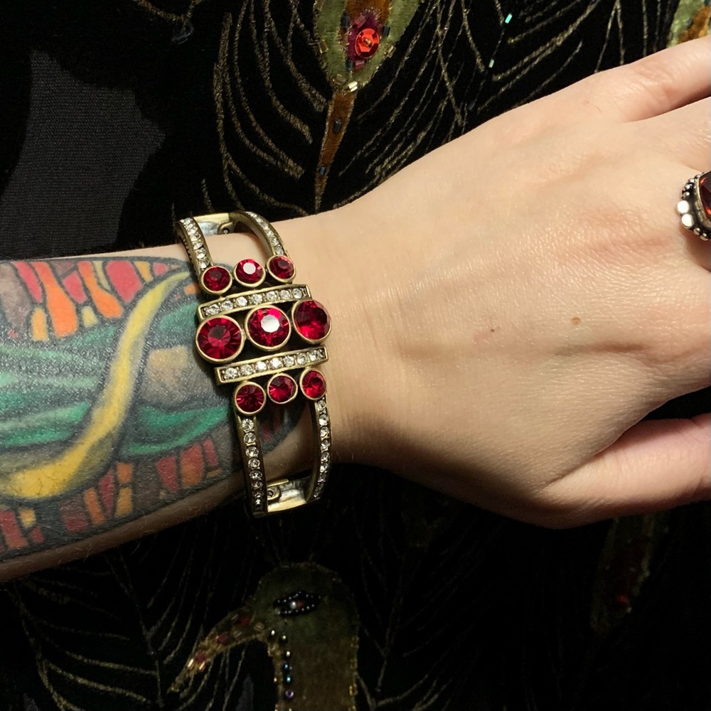 Heidi Daus Sparkly Red Crystal Brass Clamp Vintage Bracelet - Picture 14 of 14